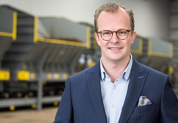 Simon Tabeling im Portrait